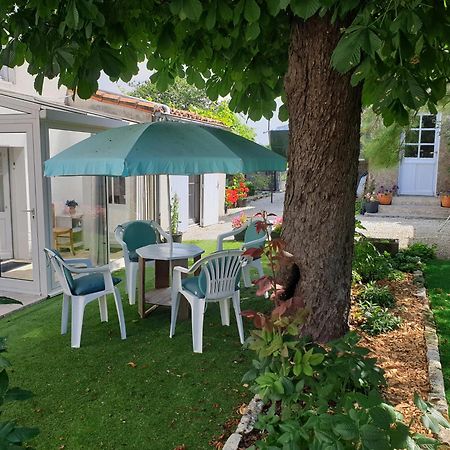 Tusson, Charente - Bed&Breakfast - Large King Room Exterior foto
